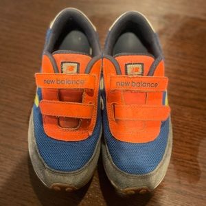 Boys new balance running style shoe